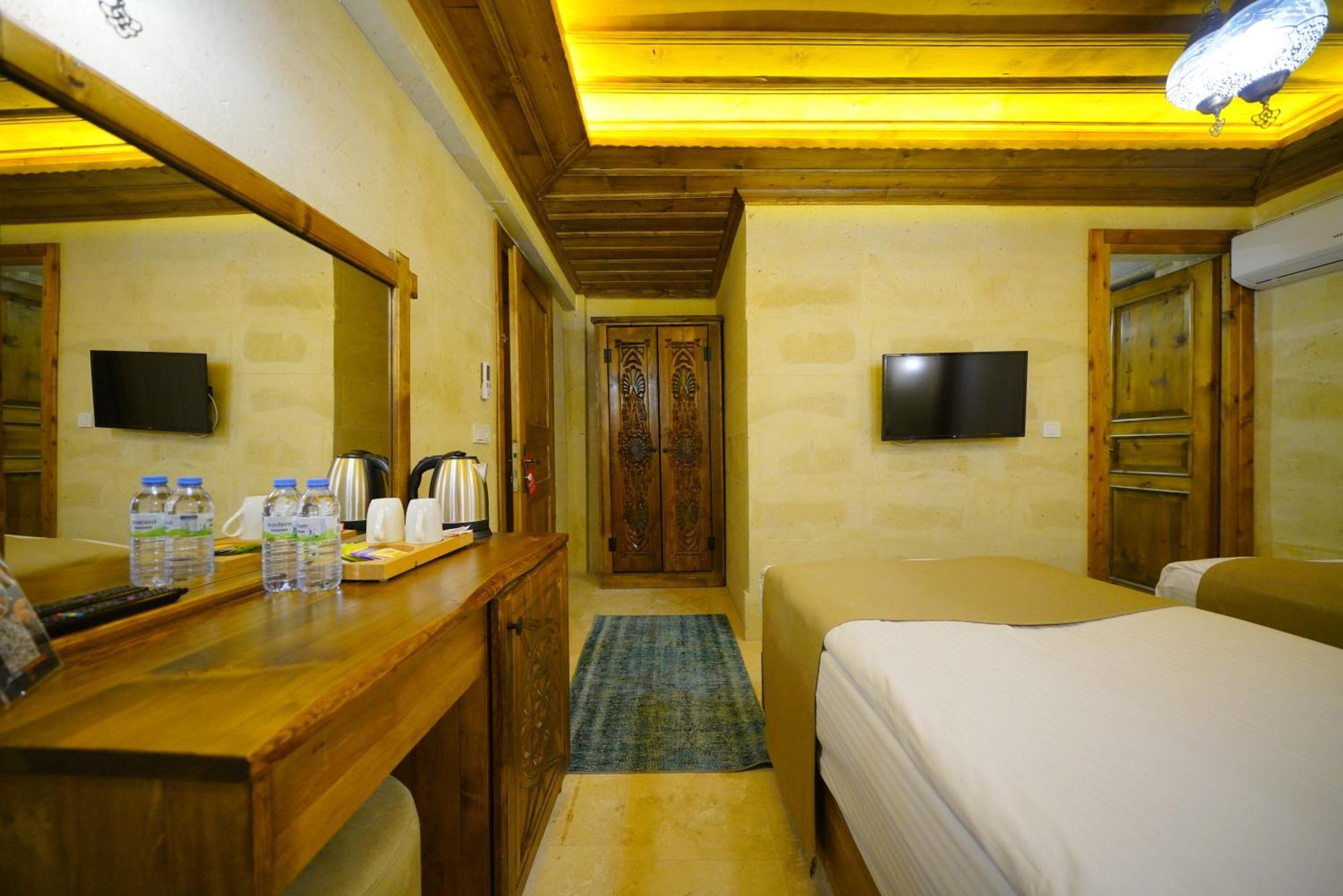 Enjoy Stone Hotel Goreme Exterior photo